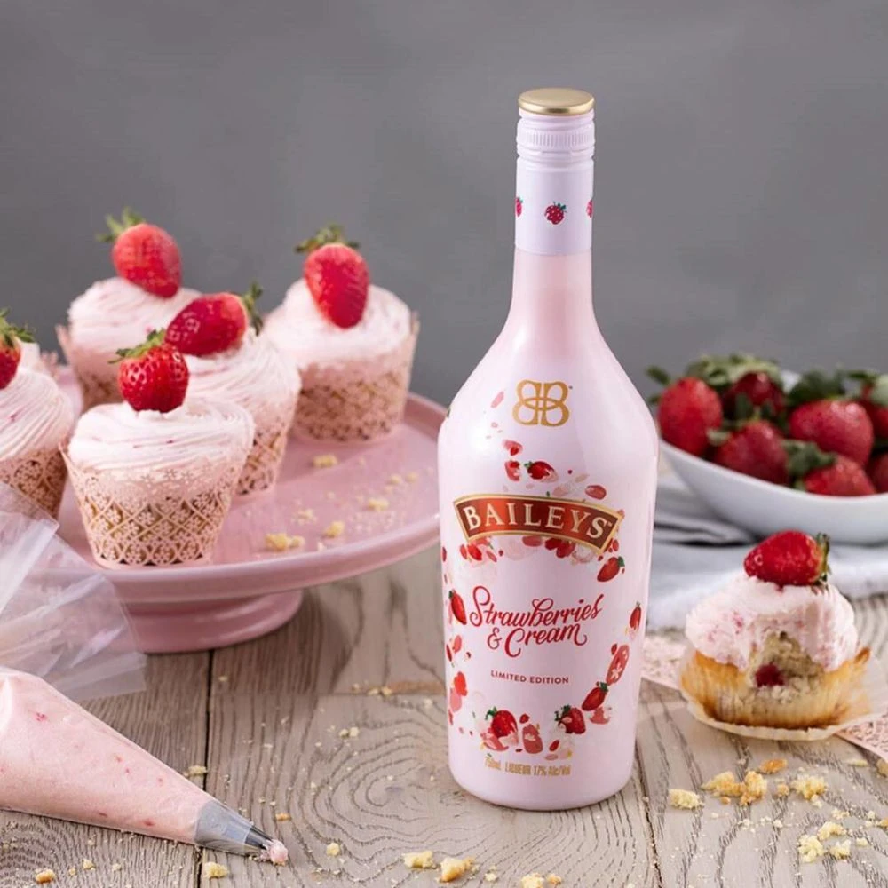Baileys - Strawberries And Cream Liqueur 70cl Baileys Strawberries And Cream Liqueur 70cl - Image 4